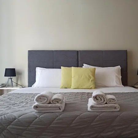 To Kastro Lägenhetshotell 2*