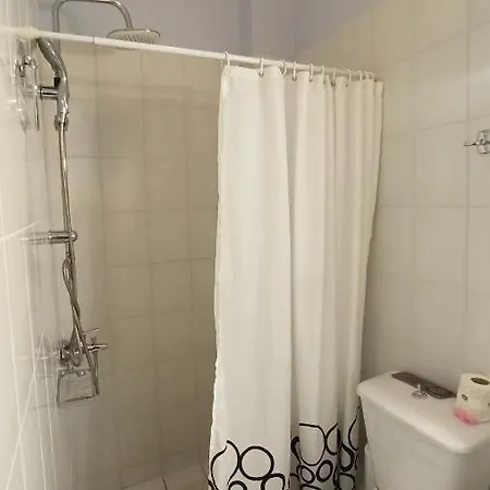 Lägenhetshotell To Kastro 2*