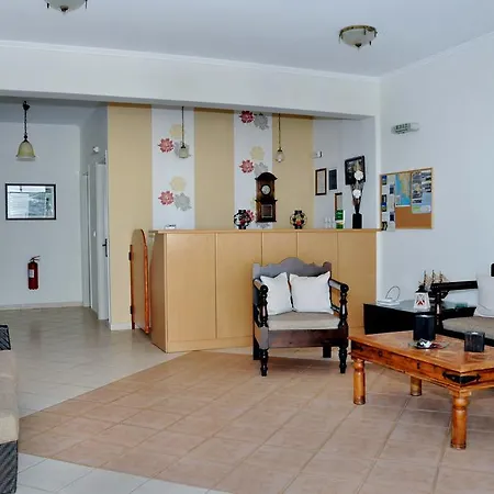 Lägenhetshotell To Kastro 2*