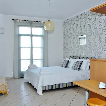 Lägenhetshotell To Kastro 2*