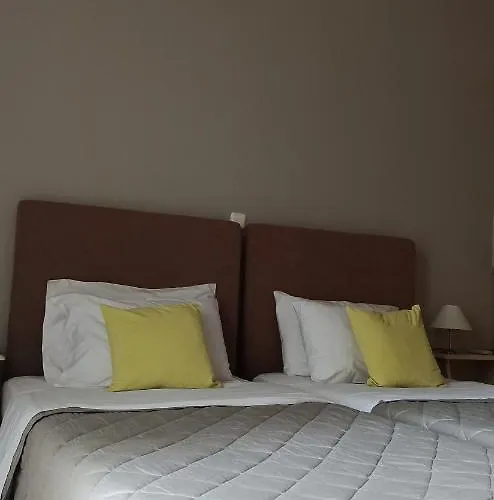 Apart-hotel To Kastro