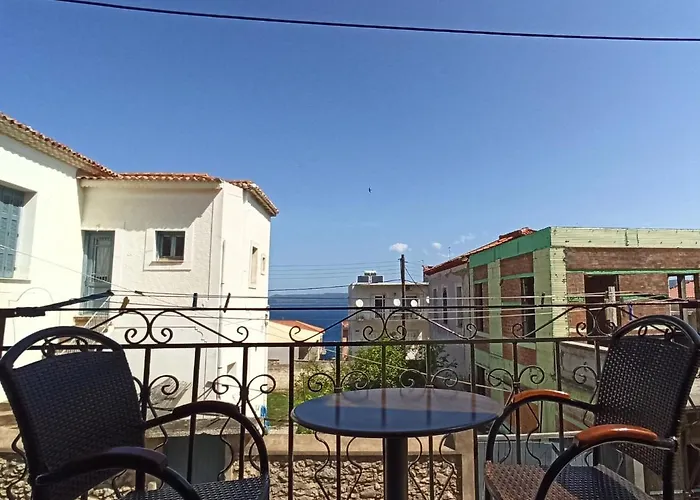 To Kastro Apart-hotel