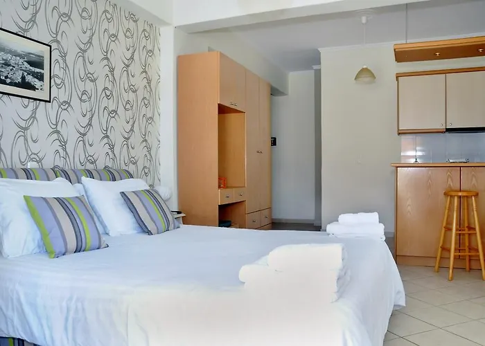 To Kastro Apart-hotel 2*